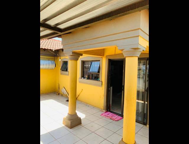 2 BEDROOM HOUSE FOR SALE IN VILLA LIZA